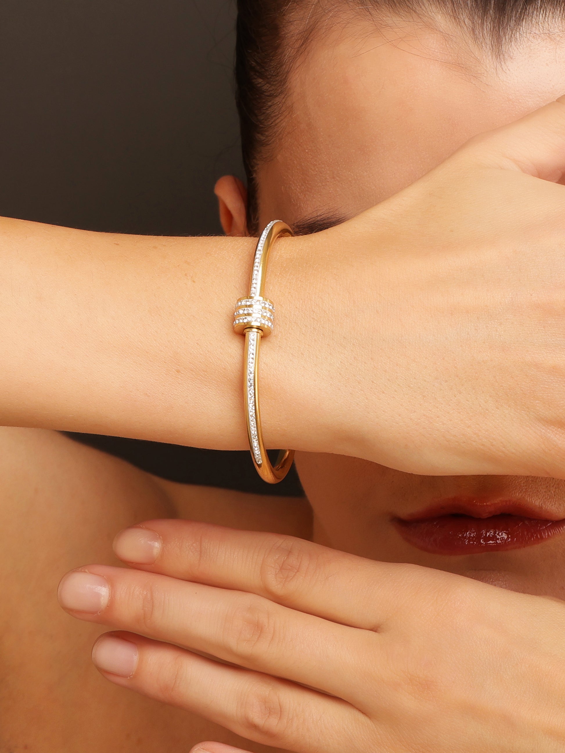 Gold Glimmer Bracelet