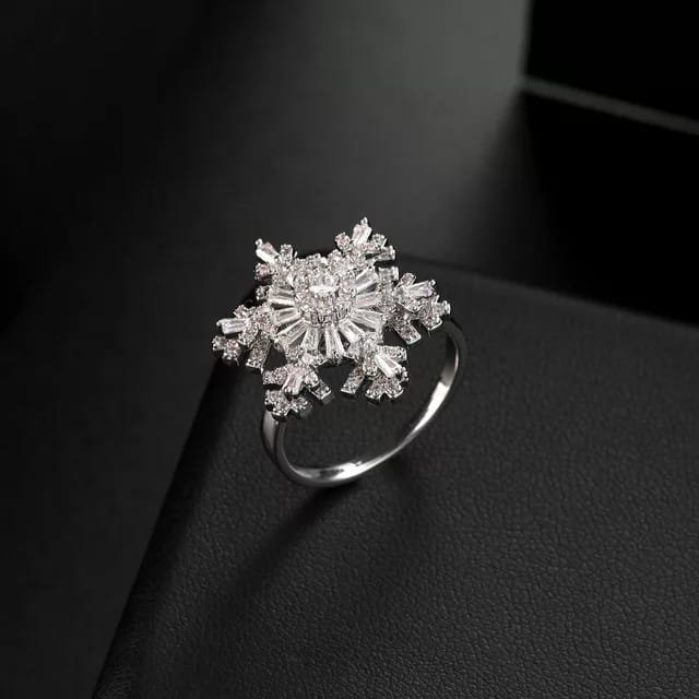 snowflake spinning ring